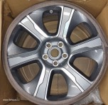 Колесный диск 9,5 х R21 левый, Range Rover 2013 - 2022 и Range Rover Sport 2014 - 2022, цвет: Diamond Tuned (серый с полированными шлицами).